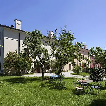 Corte Mainolda Farm stay Castellucchio